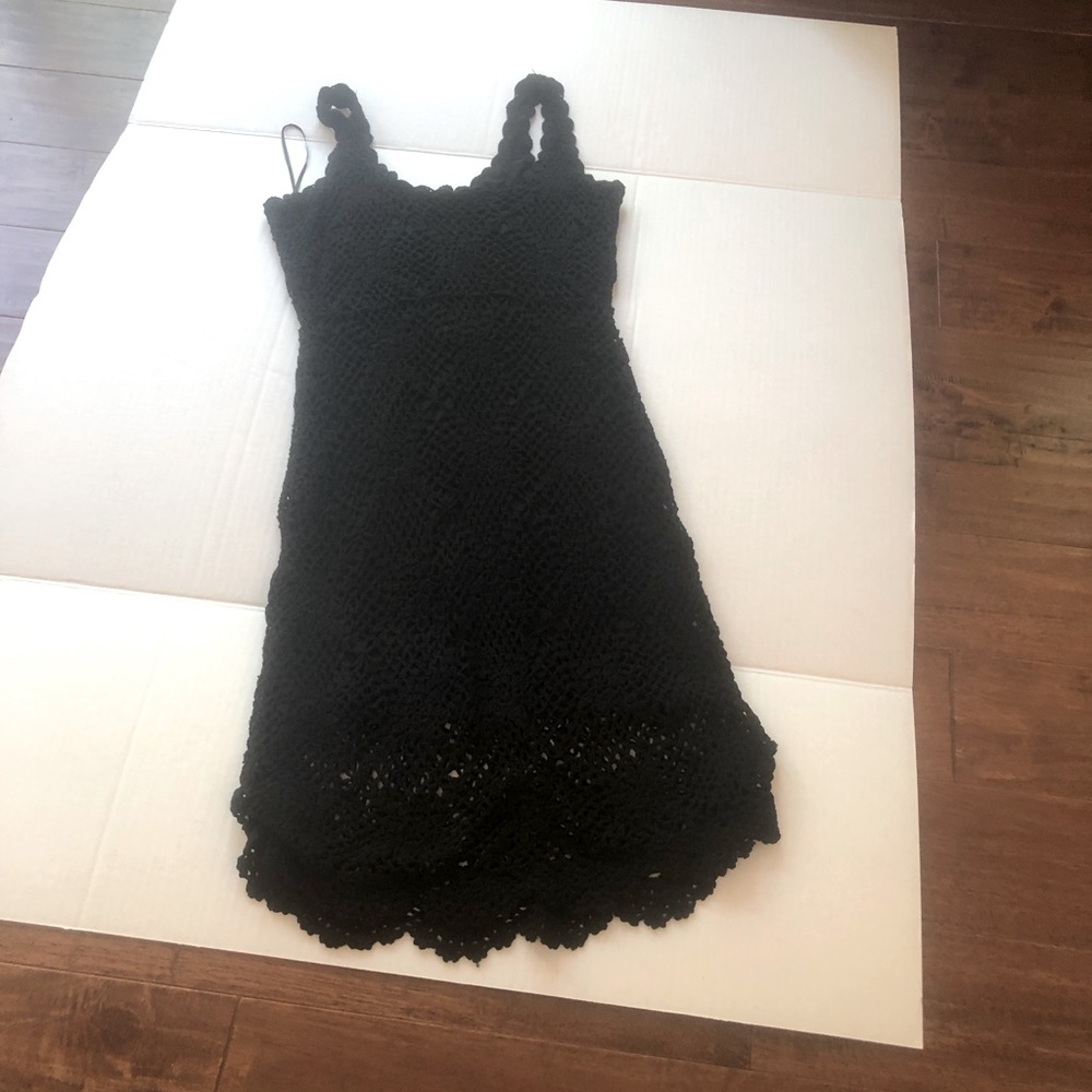 Crochet lined black medium Guess dress